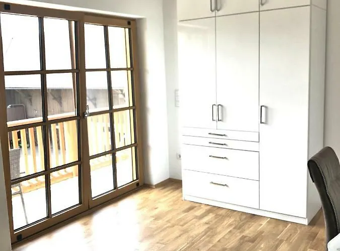 Thum Apartment *